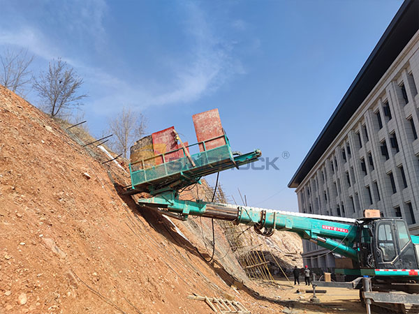 Mecanismos de los Pernos de Anclaje Auto-Perforantes
